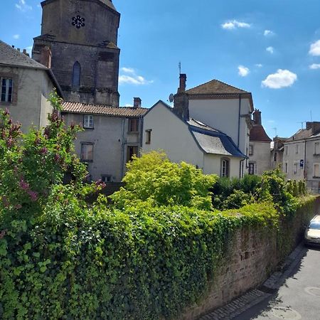 Maison En Ville Avec Terrasse Ensoleillee Et Wi-Fi Magnac-Laval Exteriör bild