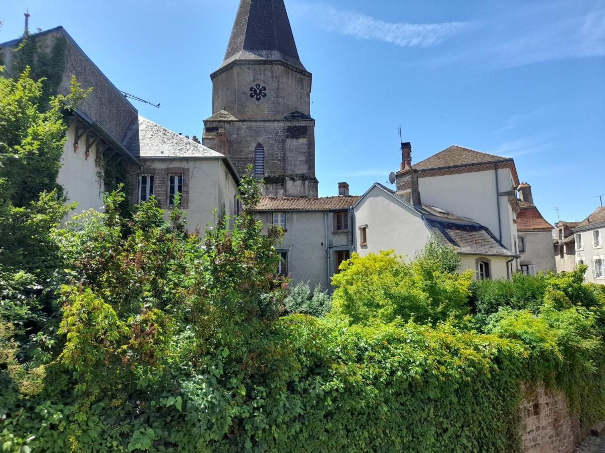 Maison En Ville Avec Terrasse Ensoleillee Et Wi-Fi Magnac-Laval Exteriör bild